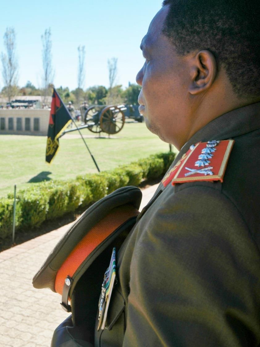 The Gunners Memorial in Potchefstroom s Kannonierspark was inaugurated on Saturday 10 May 1952 by Lt Gen Christiaan Matie de Wet du Toit to honour 870 South African gunners who died while serving