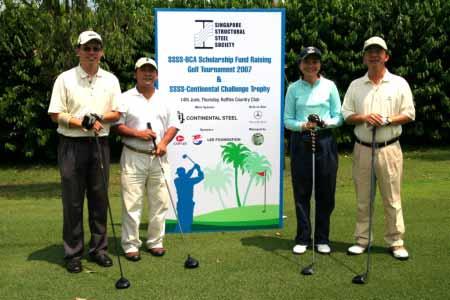 SSSS - BCA Scholarship Fund Raising Golf Tournament & SSSS - Continental Steel Challenge Trophy Dr Teo Ho Pin, Mr Tan Tian Chong, Ms Lee Bee Wah and Dr John Keung SSSS - BCA Scholership Fund Raising
