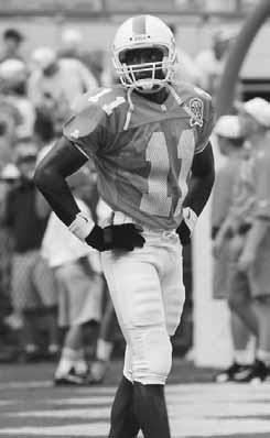Records UNIVERSITY OF TENNESSEE RECEIVING Career Receptions 1. Joey Kent, WR (1993-96), Huntsville, Ala. No. Yards TDs 1993 10 209 5 1994 36 470 4 1995 69 1055 9 1996 68 1080 7 TOTALS 183 2,814 25 2.