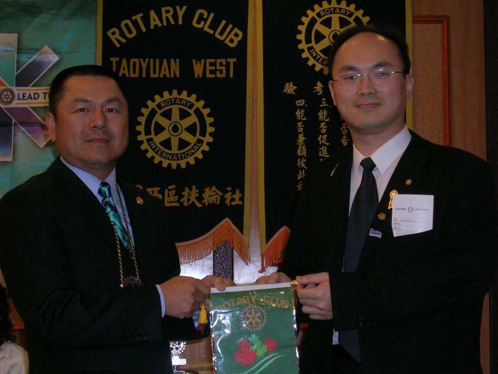 Assistant Governor-Elect John Vokes threw in a lot of useful advices as President-Elect Kenneth Liu reviewed his objectives and plans for the new Rotary Year 2007~2008.
