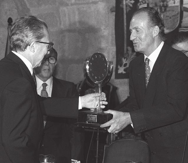 1995 - Jacques Delors Jacques Delors received the Carlos V European Award on 6th June 1995 at a ceremony presided over by his Majesty King Juan Carlos at the Royal Monastery of Yuste.
