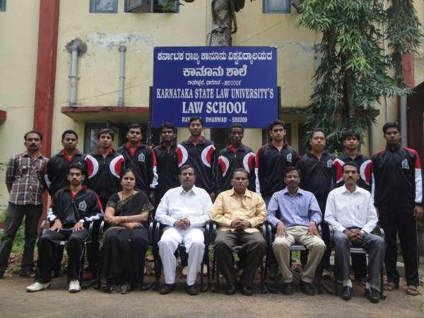 15 Students of KSLU s Law School Participated in Various Events of Yuvardha-2011 All India Inter Law-School Sports Meet Held in National Law University, Jodhpur, Rajasthan Sitting from left Standing