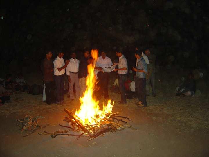 As night time arrived to commence the events a campfire was started with initial struggle, and the members gathered around it,
