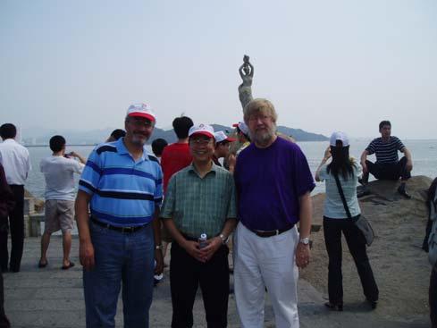 Fig.4: Attendees of the 24 th CCC tour Zhuhai, Guangdong Province. Zhuhai is one of the four cities that were chosen by the Chinese government to be the Special Economic Zones in the early 80 s.
