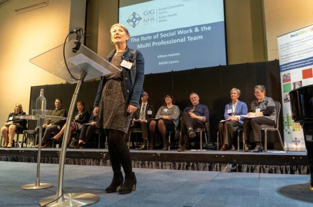A series of lightening presentations, given by front line multi-disciplinary staff from across Wales, were introduced by Dr. Jane Harrison, Lead GP Advisor, Primary Care Division, Public Health Wales.