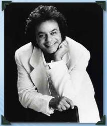 Johnny Mathis at the Kravis Center March 29, 2016 Tuesday 8:00 PM