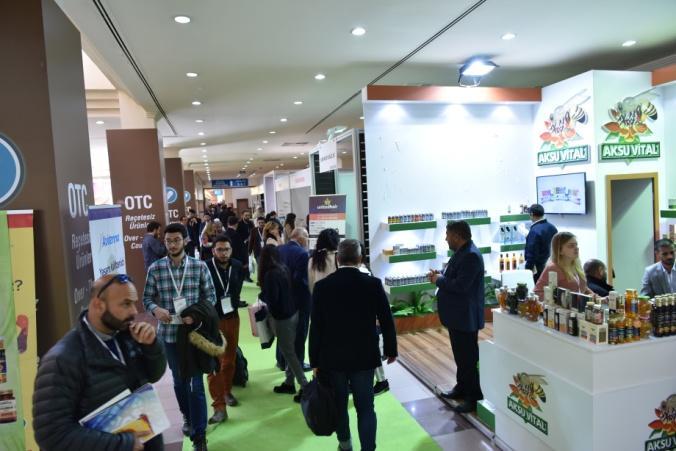 Acting on this information, EXPOMED seeks to expand the foreign trade network of the market by presenting the latest in the OTC segment to visitors from
