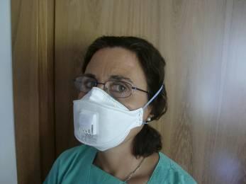 Personal protective equipment Use of particulate respirators is recommended for health workers when caring for patients or suspects with infectious TB In particular, health workers should use
