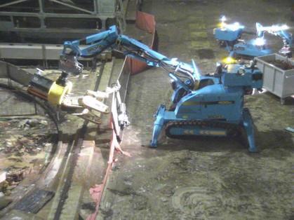 In July, dose levels and dust concentrations on the operating floor were measured around this opening during an investigation conducted with remotely operated robots.