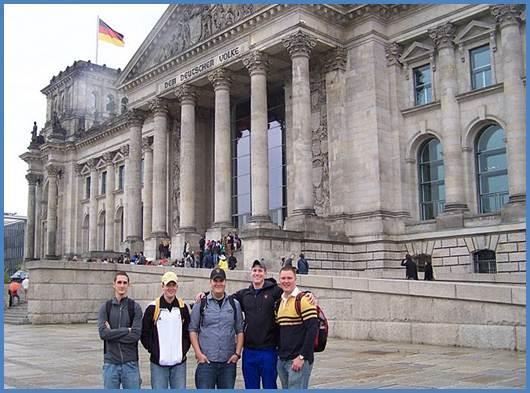 15 Group study visit Financial support for academic information visits to Germany for groups of students Requirements: Group of 10 to 15 students plus one accompanying faculty member Trip for 7 to 12