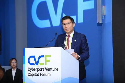 Mr Duncan Chiu, Chairman of Steering Group of Cyberport Investors