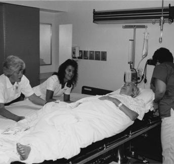 1970 S 1980 S Comprehensive Care AHA lists 7,123 hospitals in 1970