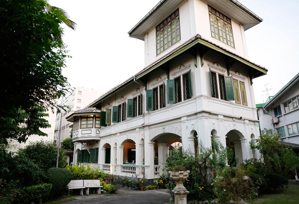 Designed by Italian architect Mario Tamagno (under King Rama VI), our historic location (originally built in 1899) is the former home of Chao Phraya