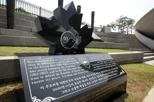 The attractive black granite monument bears the highly recognizable Maple Leaf, engraved with the Veterans Affairs Canada official symbol for the Year of the Korean War Veteran/60th Anniversary of