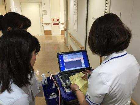 Most of hospitals in Japan have women volunteer they are a group of foreign people who live in Japan and Japanese