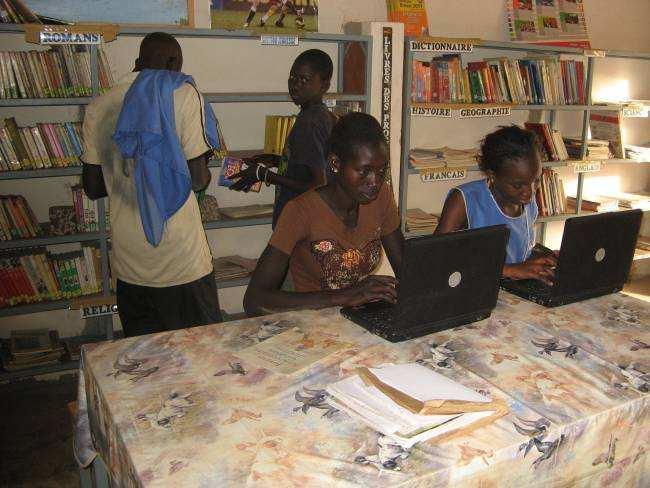 Education: Literacy classes in local languages continue for some women s groups.