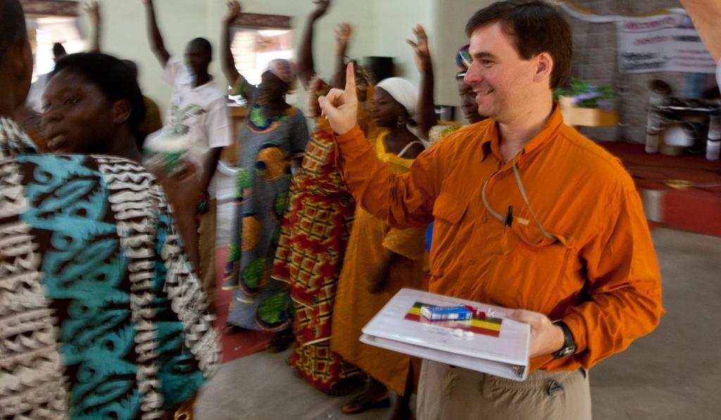Videre brings teams of business professionals to Ghana to teach the three Phases of our program.