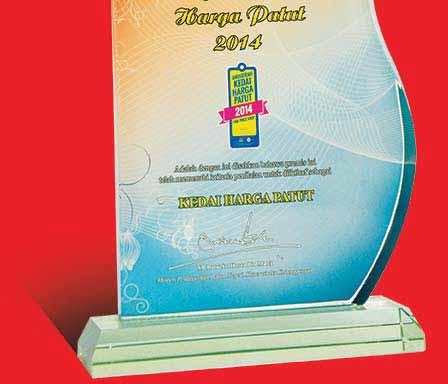 2007 / 2008 Eighteen (18) outlets were awarded the Certi cate of Fair Price Shop in various categories by the Ministry of Domestic Trade & Consumer Affairs in recognition of its fair prices.