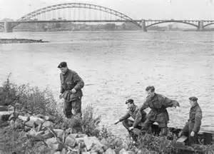 and from there successfully stormed the Nijmegen bridge. At last the route to Arnhem was in Allied hands. However, it was too late for the British parachute battalion at the north end of the bridge.