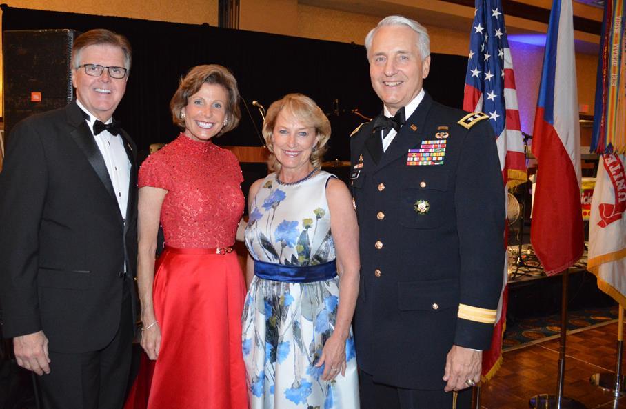 Texas Lt. Governor Dan Patrick and wife Jan with U.S. Army Maj. Gen.