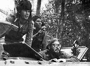 The Bay of Pigs Invasion On April 17, 1961 about 1300 exiles, armed with US weapons, landed at the Bahía de Cochinos (Bay of Pigs) on the southern coast of Cuba hoping for support from locals.