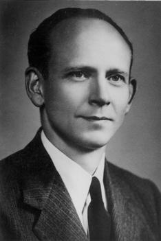Air Service 1919: First alum to land aircraft on Purdue campus 1929-37: Headed Purdue Aeronautics Division as ME professor Left Purdue 30 June 1937 returned to Air Corps