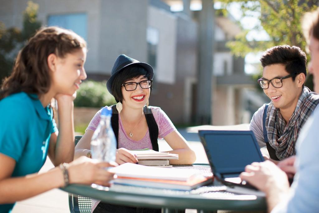 Cloud for Universities Vision Gain Oracle Cloud mindshare among the next-gen IT leaders, and founders Create a new generation of workforce skilled in Oracle Cloud usage Provide higher education