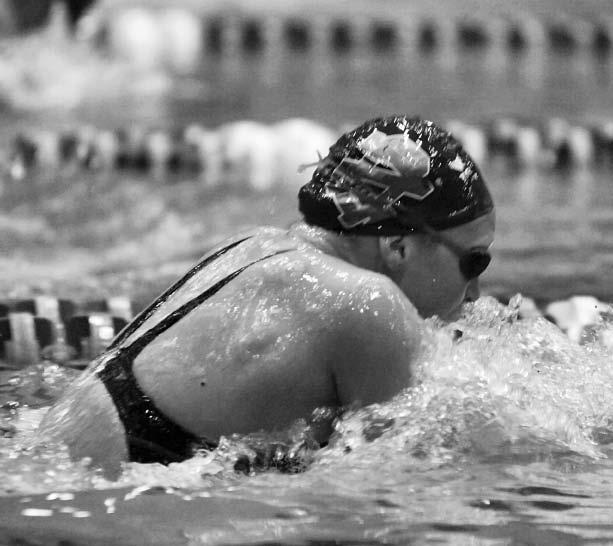 NOTRE DAME HTORY & RECORD As one of 10 seniors on the 2006-07 swimming and diving team, Ann Barton will be