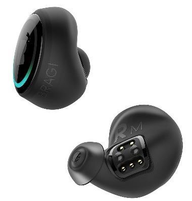 Enabled with smart biometric tracking to help you keep your ear on performance while running,