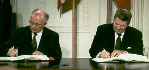 Summit Meetings Realizing that he could not improve the economy without cutting military spending, Gorbachev looked to improve Soviet-US relations. This led to summit meetings with Reagan.