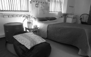Southmead Birth Centre, Southmead Maternity Unit, Southmead Hospital Located at Southmead maternity unit our Birth centre has 3 rooms, 2 of which have birth pools for labour and birth and en-suite