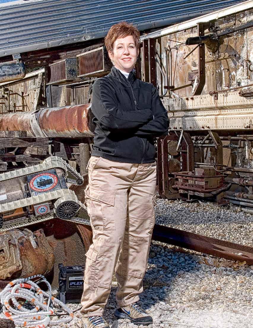Dr. Robin Murphy IEEE Fellow IEEE Robotics and Automation Society Member WHO SHE IS: Director of the Center for Robot- Assisted Search and Rescue WHAT SHE DOES: Her team uses robots in search and