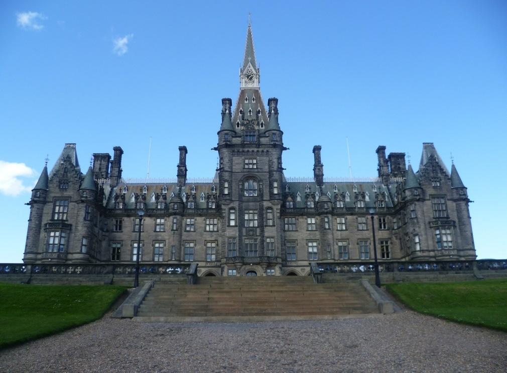 Kelvinside Academy He came to Moredun House at Fettes in 1911 and was a school