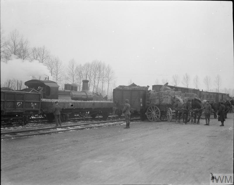 The train was made up of four companies of the Army Service Corp (ASC), numbered 1 to 4. Companies 2 to 4 each served one brigade of the division, whilst 1 Company served the Division HQ.