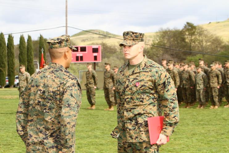 Marine awarded Bronze Star for combat heroism Story and photos by Lance Cpl. Alfred J. Lopez MARINE CORPS BASE CAMP PENDLE- TON, Calif. Staff Sgt.