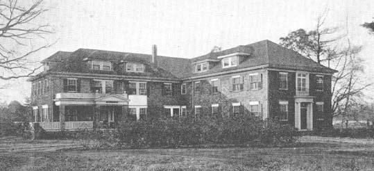 Signature Healthcare/Brockton Hospital and the School of Nursing Brockton Hospital, founded in 1896, is a private, non-profit community teaching hospital with 253 beds serving 20 communities in