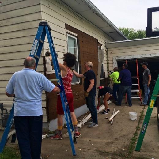 Community Pride & Spirit The Austin Rotary Club working on a CHIP project in August Community Pride and Spirit volunteers are constantly coming up with exciting new ways to make a difference and