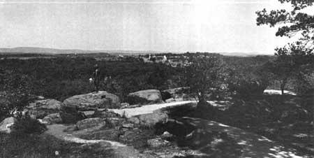 of Wilcox and Lang were to move forward on the right of Pickett in order to protect his flank as he neared the enemy position. View northward from Little Round Top, statue of Gen. G. K.