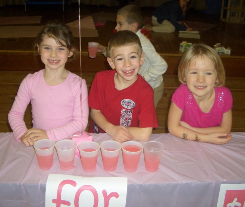 Washington Kindergarten Students Sell Lemonade for Breast Cancer Research! November 18 was declared PINK DAY at Washington and everyone wore pink to school in support of Breast Cancer Research.