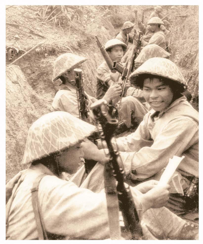 Chapter Section 25 1 Section 1 Despite U.S. financial support, the French were defeated by Vietminh forces at Dien Bien Phu.