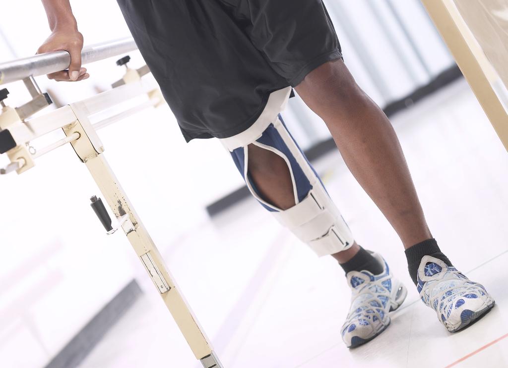 Prior Authorization for Knee Braces to Start June 1 Starting June 1, 2018, providers in the BlueCare Tennessee and CoverKids networks who supply or service a knee brace that exceeds $200 will need