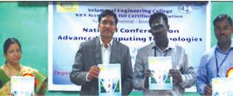 Vijayaragavan Vishwanathan distributed certificates during the contest on
