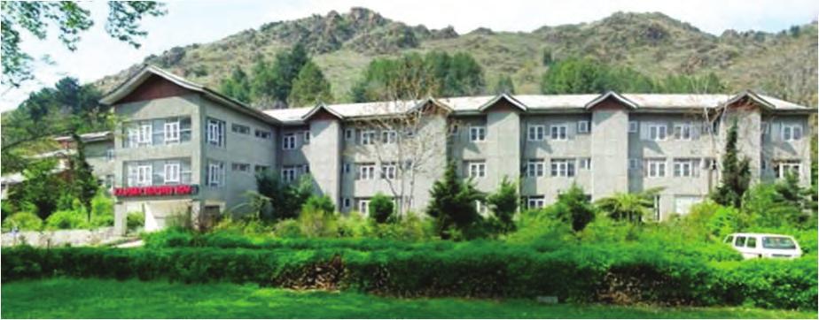 3 COVER STORY History of Modern Healthcare in Kashmir 2 The Post-Independence Era Government Psychiatric Diseases Hospital prior to the 1960s, the State was granting loans to 40-50 medical students