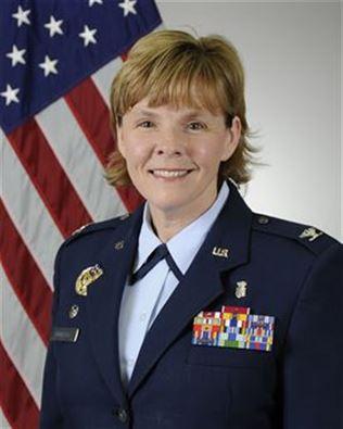 UNITED STATES AIR FORCE COLONEL SHARON R. BANNISTER Col. (Dr.) Sharon R. Bannister is the Commander, 79th Medical Wing, Joint Base Andrews, Md.