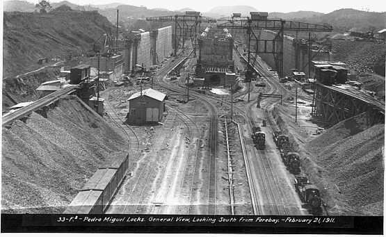 BUILDING THE PANAMA CANAL 1904-1914 Constructing the Canal E. Construction of canal is one of world s greatest engineering feats 1.