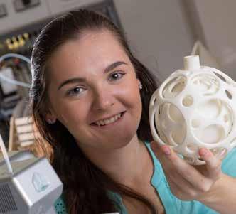 Extend to executive and corporate education and employee skill development 2 3D PRINTING Griffith University 3D printing research and teaching is providing new artistic and commercial opportunities