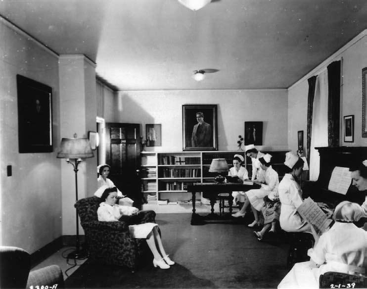 u Nurses relaxing in the reading and music room of the new Delano Hall.