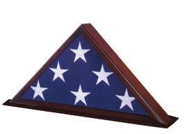 3 4 5 6 7 A veteran s family must request a United States flag. A flag is provided at no cost to drape the casket or accompany the urn of a deceased veteran.