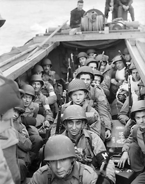 American troops on board a Invasion of French landing