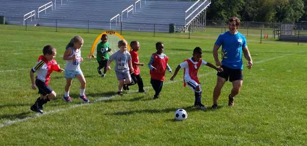LITTLE TOT SOCCER Youth, 3 & 4 years old WHEN Saturdays Spring: April 21 - May 26 Fall: September 22 - October 27 10:15 am - 11:00 am WHERE Mayors Riverfront Park - 251 Mills St.